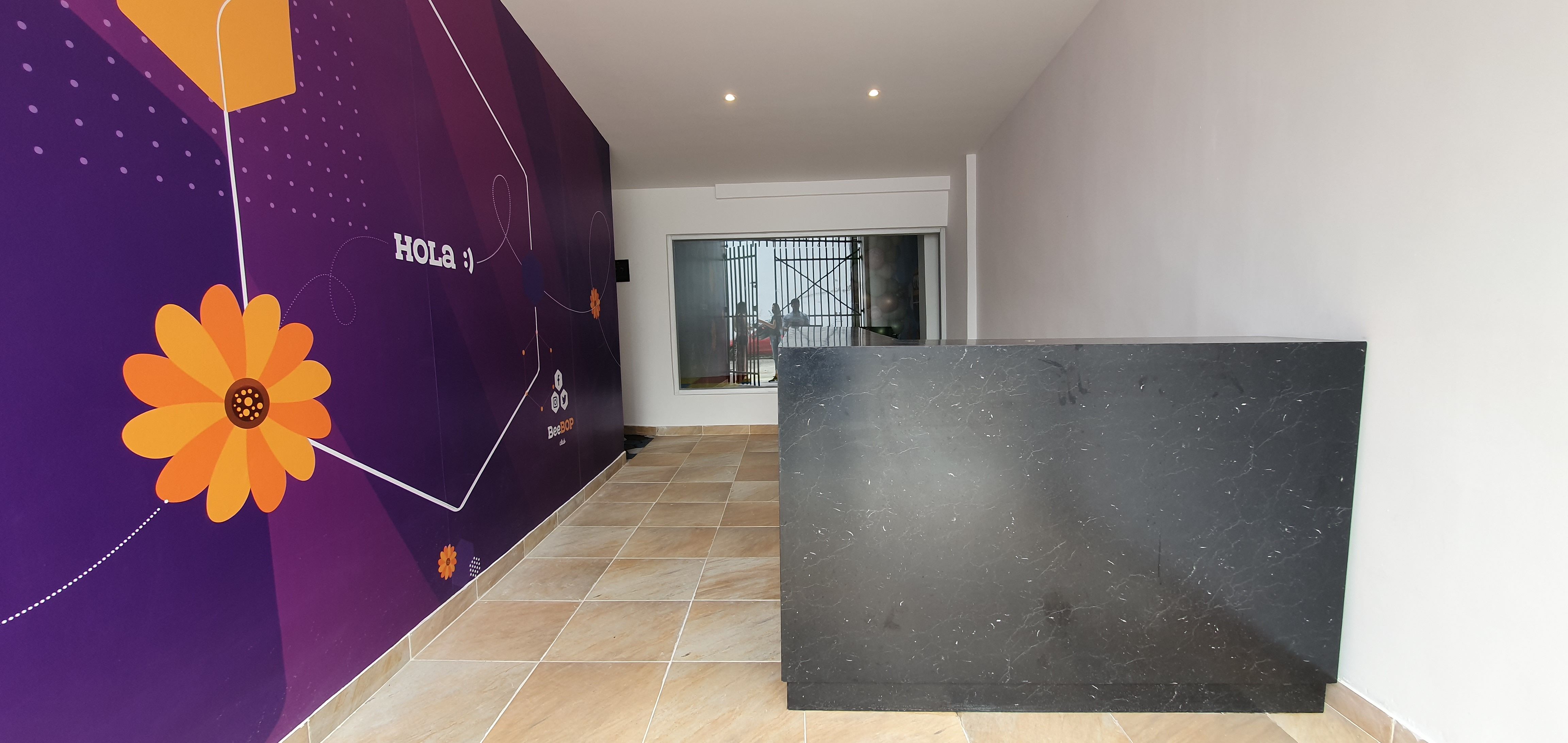 Bee Bop Club Macarena - Imagen 3